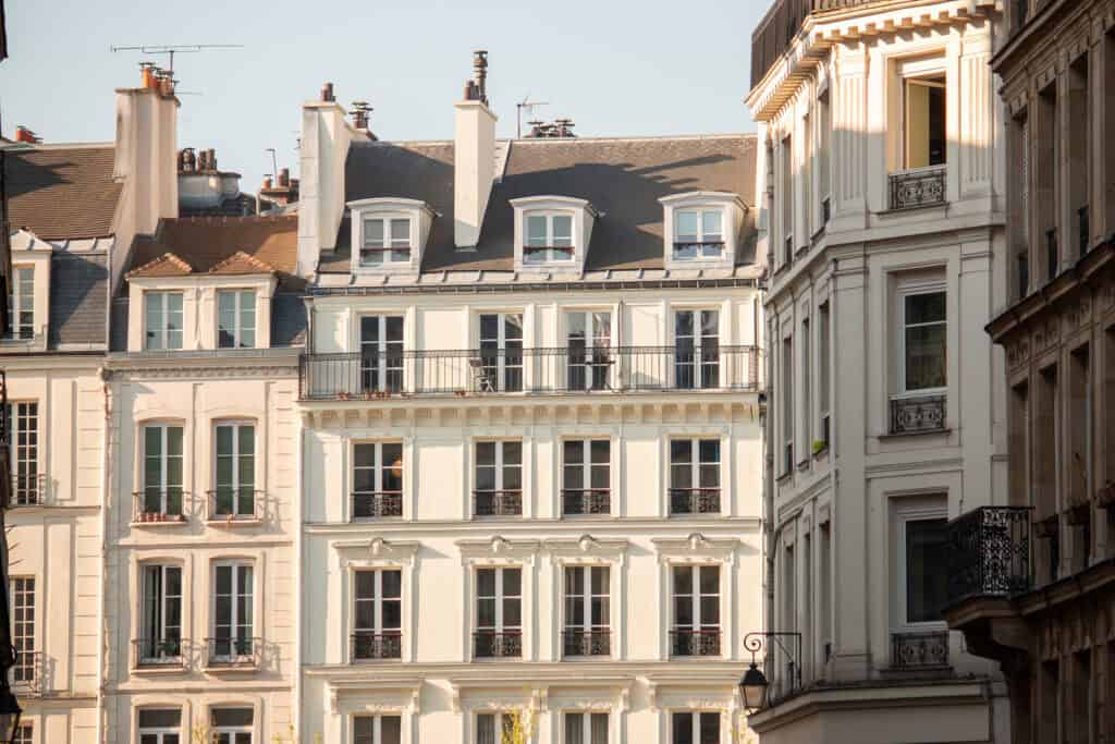 tips for saving money in Paris