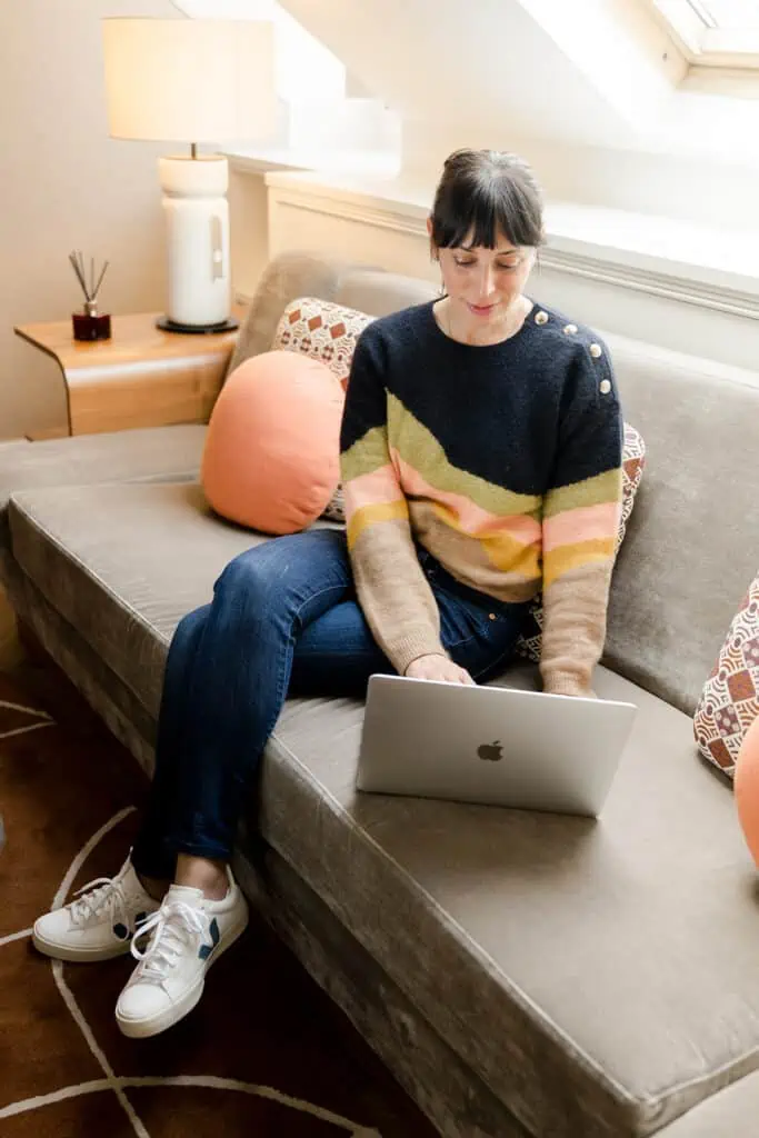 the best walking shoes for Paris Veja a French brand