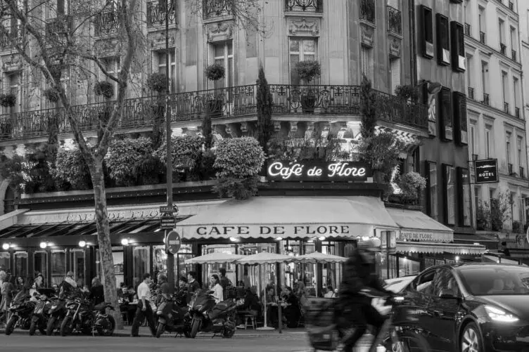 cafe de flore black and white