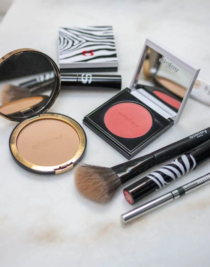 favorite lipstick colors everyday parisian