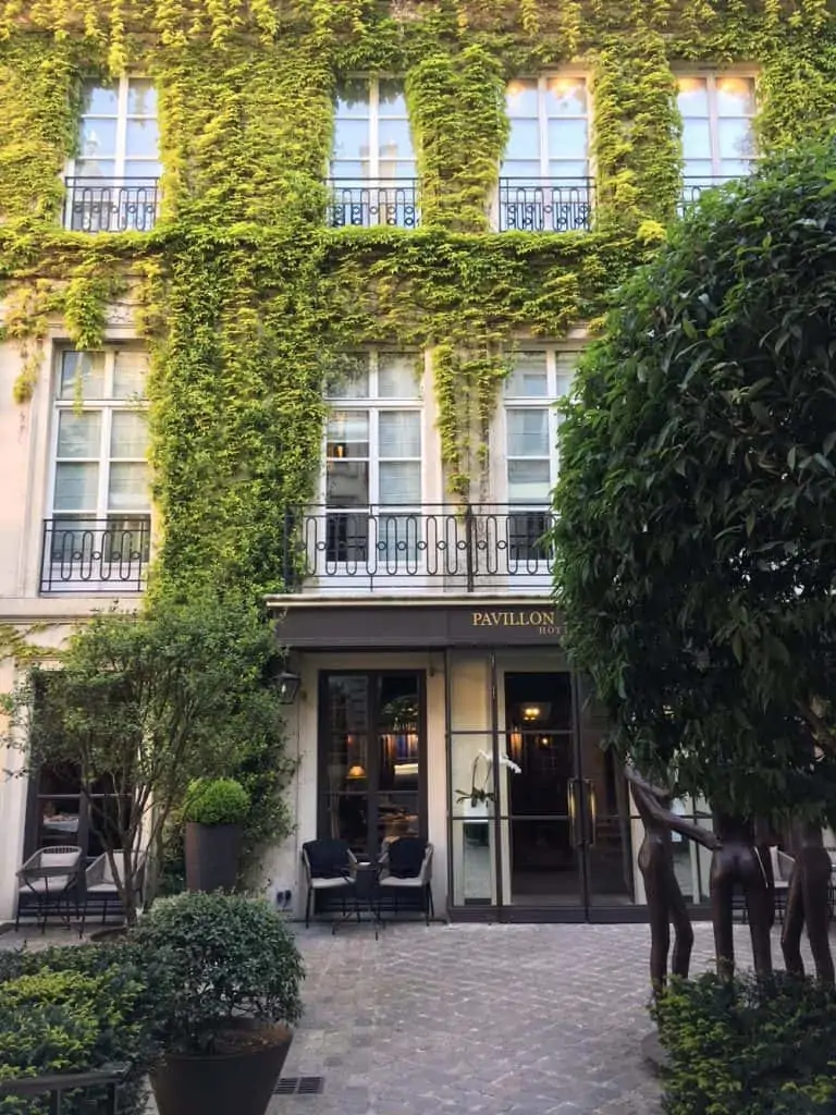 pavillon de la reine Paris