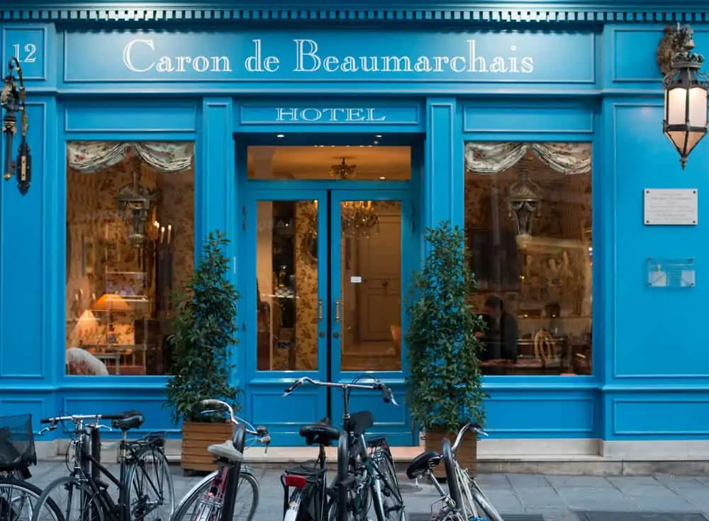where to stay in Paris caron de beaumarchais Marias hotel