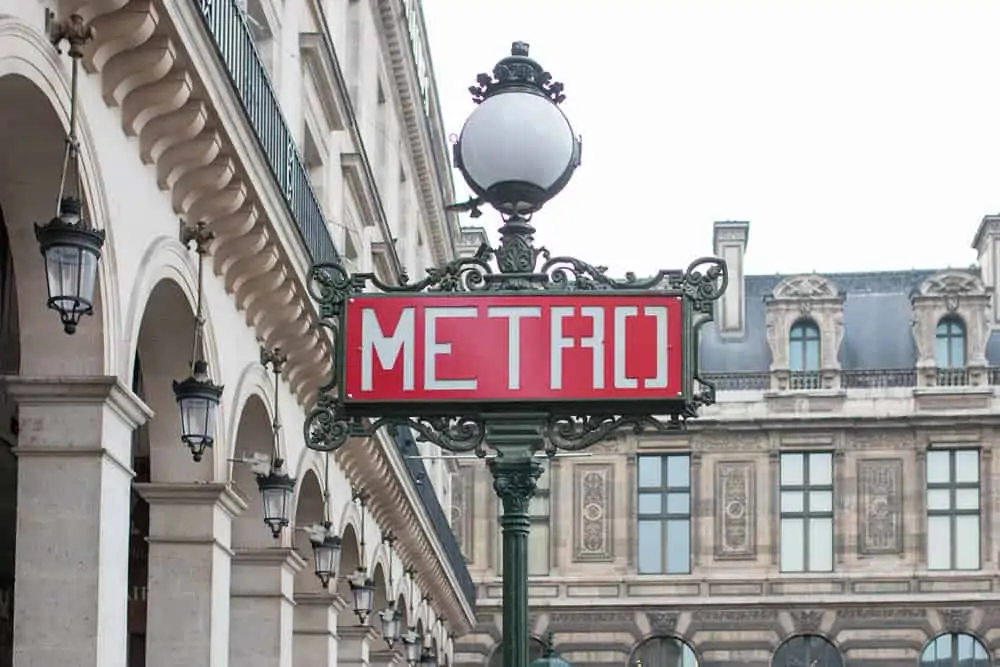 metro in paris. How to ride the metro