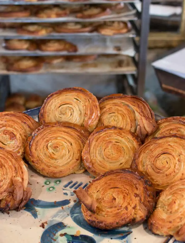 the best croissants in paris